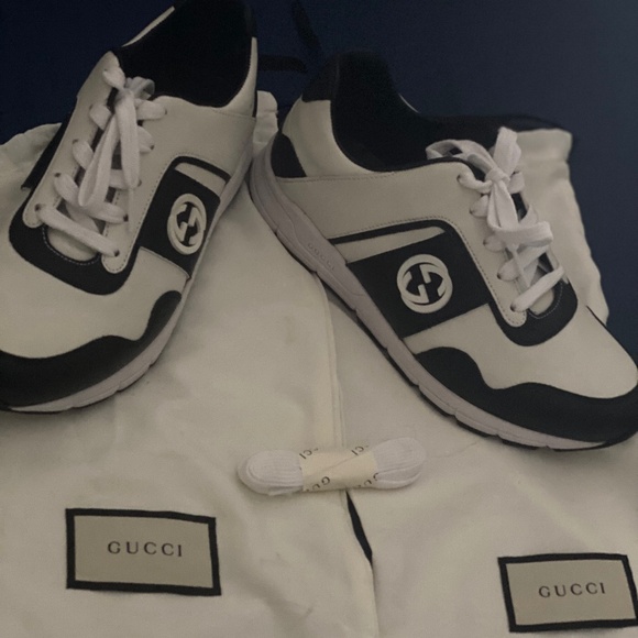 Gucci Shoes - Picture 1 of 4